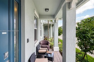 3944 Poinciana Ln in Hollywood, FL - Building Photo - Building Photo