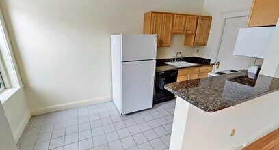 117 Park Dr in Boston, MA - Foto de edificio - Building Photo