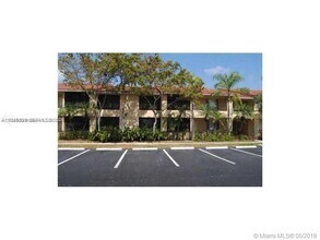 621 Lyons Rd in Coconut Creek, FL - Building Photo - Building Photo