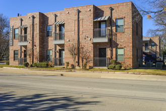 The Warehouses in Denton, TX - Building Photo - Building Photo