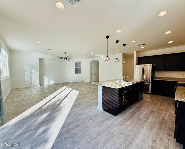 6871 Crimson Horse Ct in Las Vegas, NV - Building Photo - Building Photo