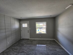 212 S 3rd St in Haines City, FL - Building Photo - Building Photo