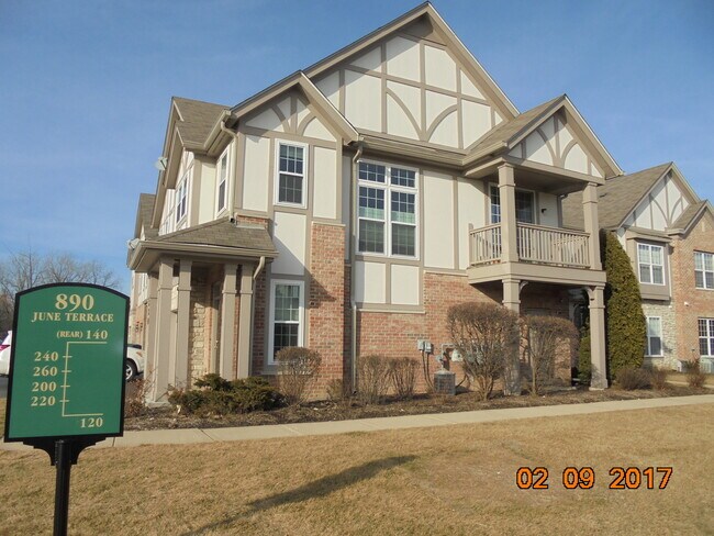 890 June Terrace in Lake Zurich, IL - Building Photo - Building Photo