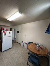 516 Kendall Ave S-Unit -8 in Thief River Falls, MN - Building Photo - Building Photo