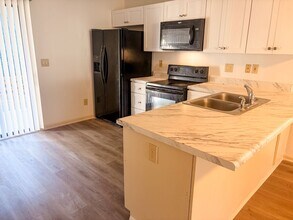 522 S Kerr Ave in Wilmington, NC - Building Photo - Building Photo