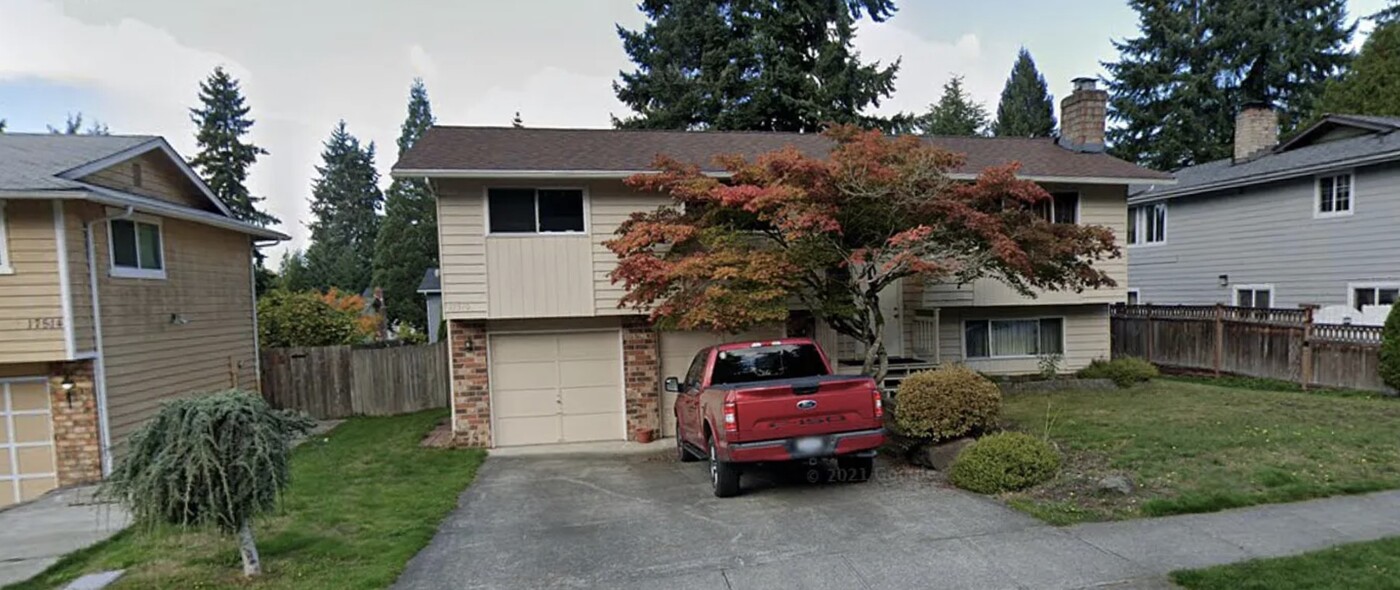 17510 Brook Blvd in Bothell, WA - Foto de edificio