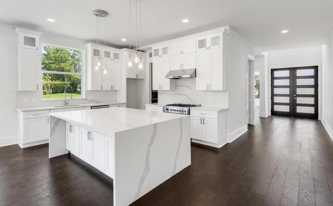 property at 114 Bentwood Dr