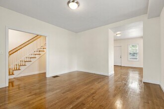 111 Pleasant St in Milton, MA - Building Photo - Building Photo
