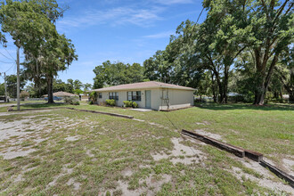 5430 Lewellyn Rd in Lakeland, FL - Building Photo - Building Photo