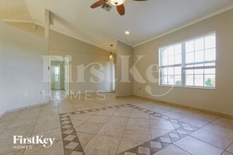 154 Waldo St, Unit 03-202 in Port Charlotte, FL - Foto de edificio - Building Photo