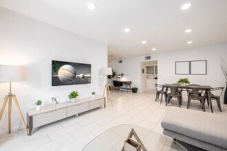1734 N Fuller Ave in Los Angeles, CA - Building Photo - Building Photo