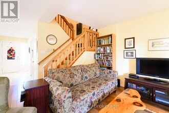 145 Fairway Crescent in Collingwood, ON - Building Photo - Building Photo