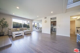 2040 Woodbriar Ct in Fullerton, CA - Building Photo - Building Photo