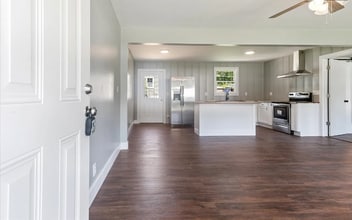 108 Brook Dr in Dickson, TN - Building Photo - Building Photo