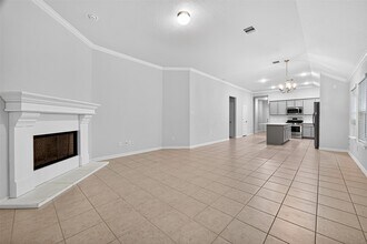 4255 Helmside Ln in Houston, TX - Building Photo - Building Photo