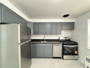 6721 N California Ave in Chicago, IL - Building Photo - Building Photo