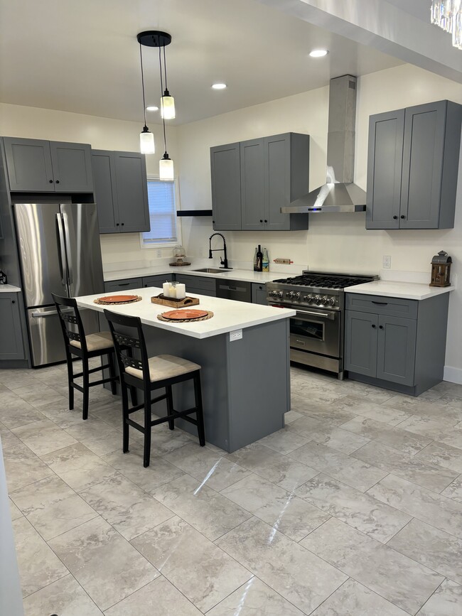 1063 Kansas St, Unit 1063 Kanas St