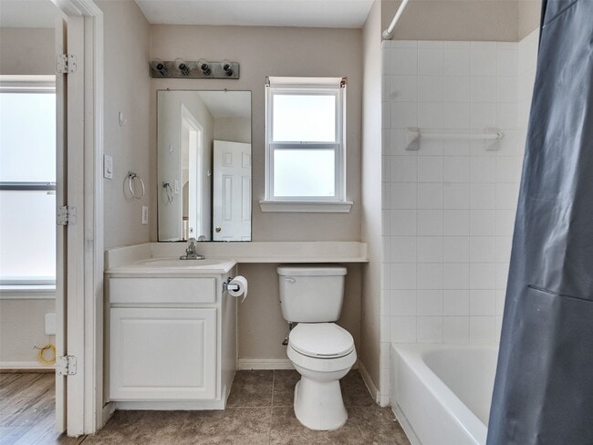 property at 3902 Breaux Bridge Ln