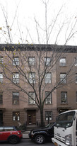 354 W 20th St in New York, NY - Building Photo