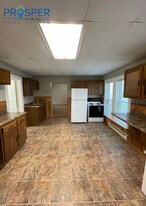 912 Oxford Ave in Eau Claire, WI - Building Photo