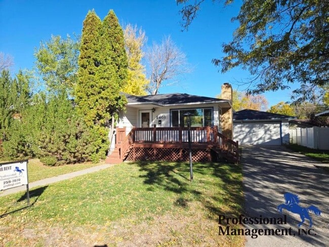 property at 2601 Broadwater Ave
