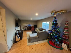 4835 Wocus Rd in Klamath Falls, OR - Building Photo - Building Photo