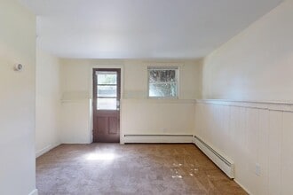 20A Day St in Waltham, MA - Building Photo - Building Photo