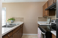 Eagle Creek - FREE Utilities in Artesia, NM - Building Photo - Interior Photo