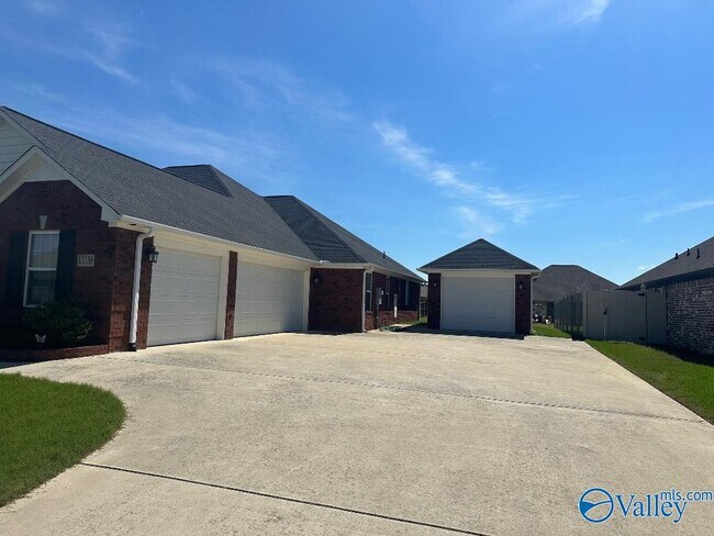 13158 Chapel Hill Ln in Athens, AL - Building Photo - Building Photo
