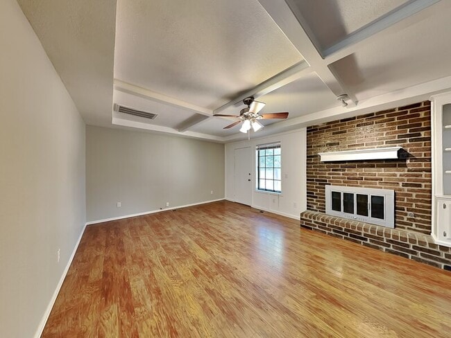 1817 Tim Dr, Unit 2012 in Oklahoma City, OK - Building Photo - Building Photo