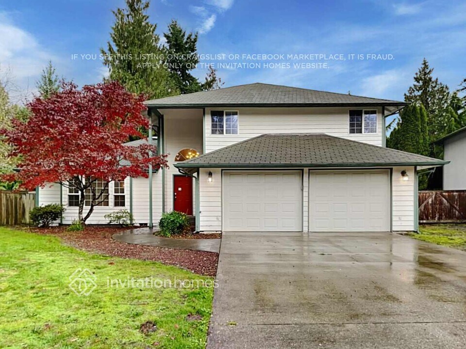 5716 204th St Ct E in Spanaway, WA - Building Photo