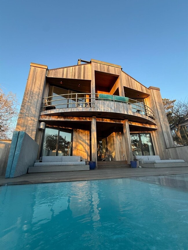 property at 358 Crown Walk