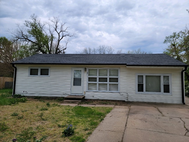 property at 3 Willow Ct