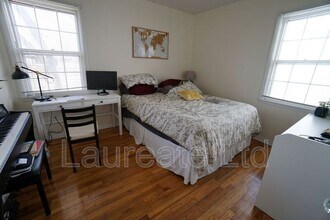 2425 S Humboldt St, Unit Unit A in Denver, CO - Building Photo - Building Photo