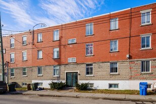 389 8e Av in Montréal, QC - Building Photo