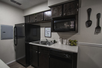 Bentwood in Lubbock, TX - Building Photo - Building Photo