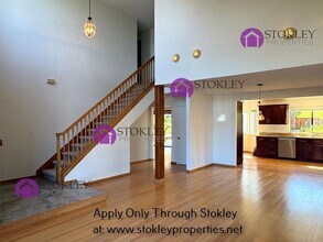 1105 Rock Creek Way in Concord, CA - Building Photo - Building Photo