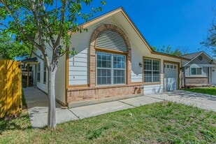9411 Valley Moss in San Antonio, TX - Building Photo