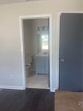 3103 E Ledbetter Dr in Dallas, TX - Foto de edificio - Building Photo