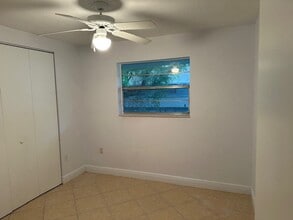 17255 SW 95th Ave, Unit H-214 in Palmetto Bay, FL - Building Photo - Building Photo