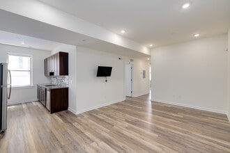 The Eleanor at Chestnut (Per Bedroom Lease) in Philadelphia, PA - Building Photo - Interior Photo