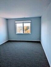 5935 Lincoln Ave, Unit 406 in Morton Grove, IL - Building Photo - Building Photo