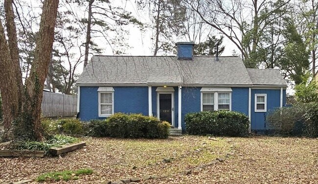 property at 1211 Beechview Dr SE