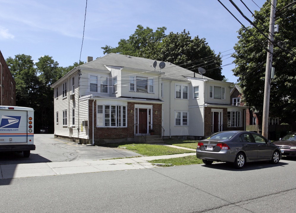 Coolidge Hill Manor in Watertown, MA - Foto de edificio