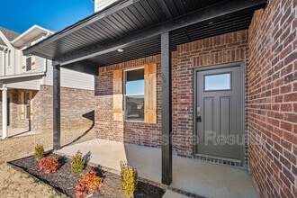 4670 W Aurora St in Fayetteville, AR - Building Photo - Building Photo