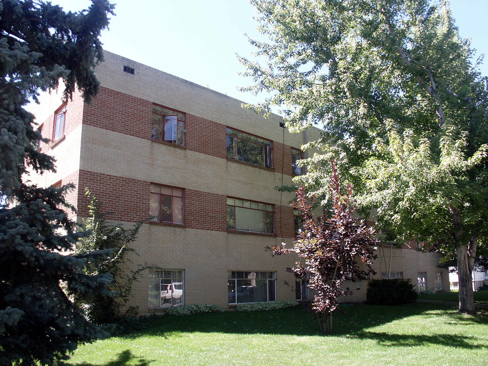 Cedar Apartments in Boulder, CO - Foto de edificio