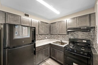 Dover Estates Apartments in Dover, DE - Building Photo - Building Photo