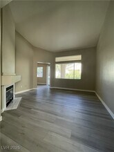 5155 W Tropicana Ave in Las Vegas, NV - Building Photo - Building Photo
