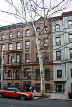 152 W 75th St in New York, NY - Building Photo - Building Photo