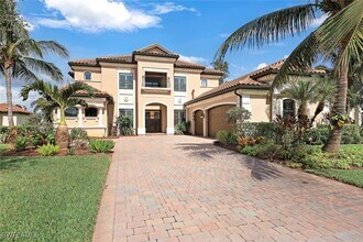 9856 Corso Bello Dr in Naples, FL - Building Photo - Building Photo